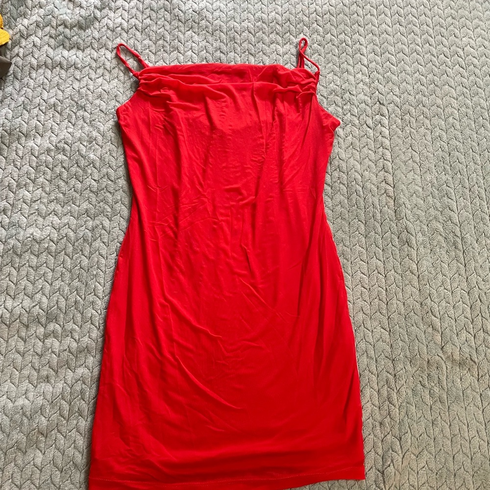 Red size medium F21